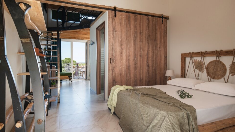 Simon King-Junior suite duplex